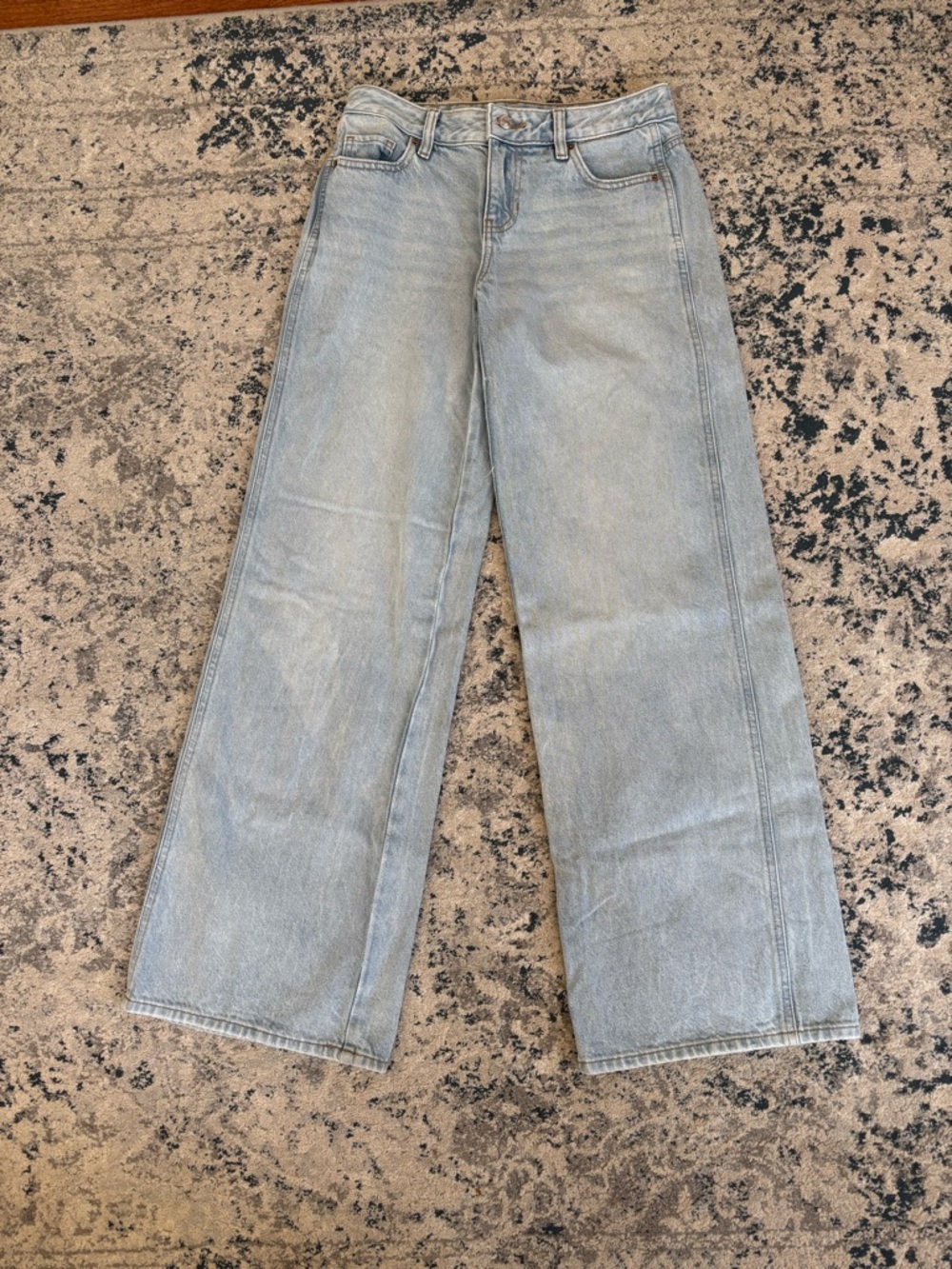 Low rise baggy jeans - women’s